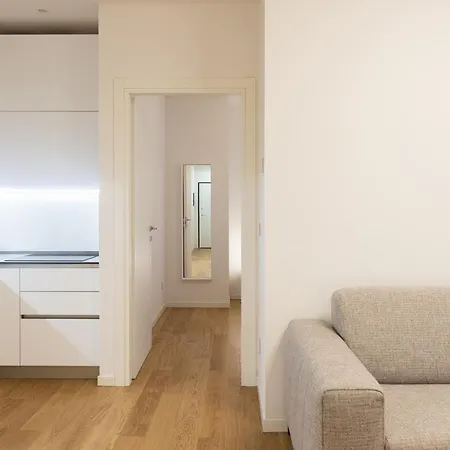 Just Urban - Beautiful In The Center Apartment *